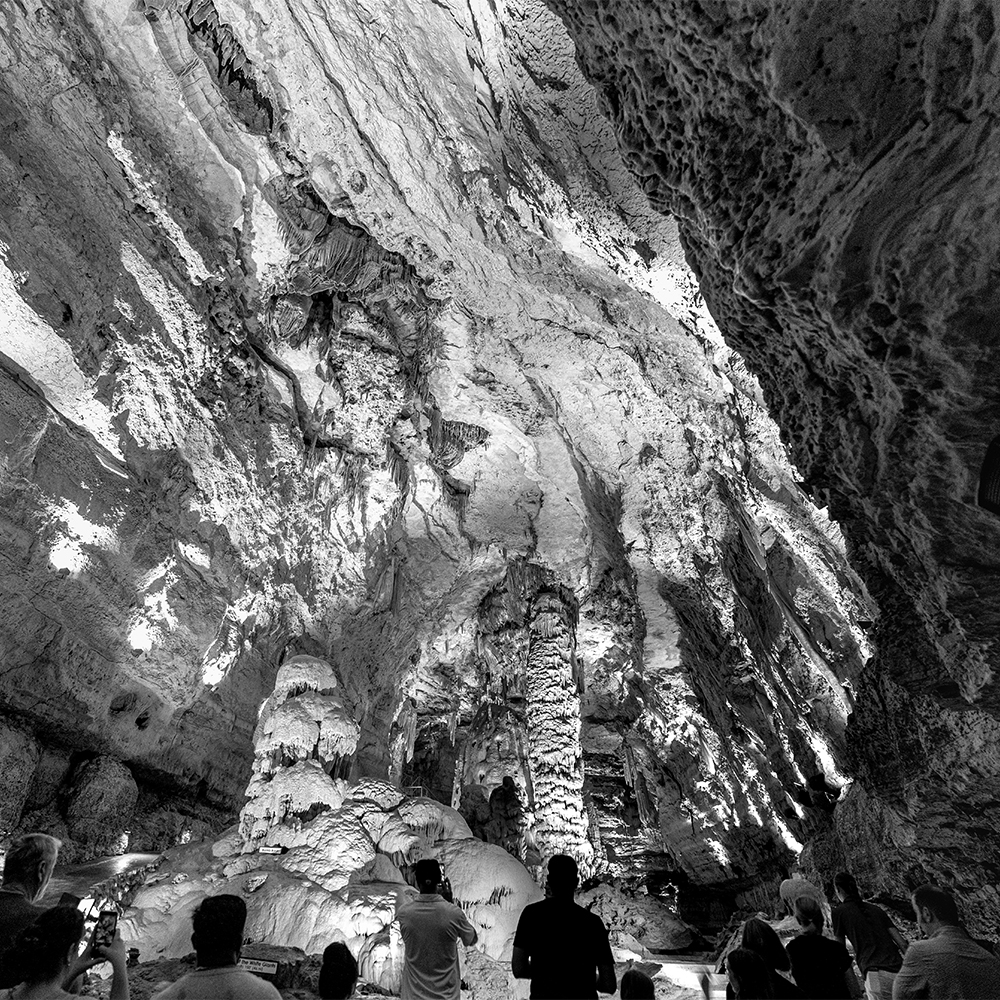 San Antonio Caverns